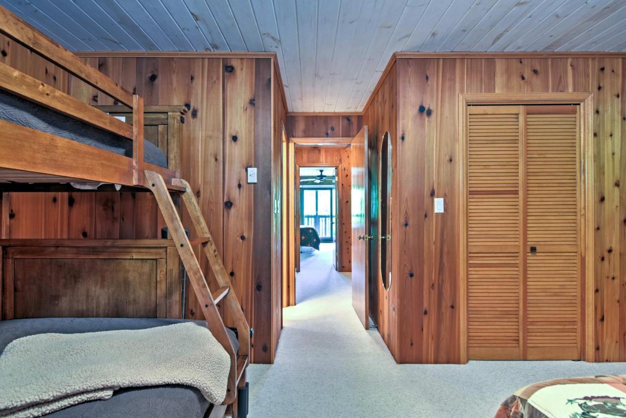 Beech Mountain Condo With Balcony, Walk To Resort! 외부 사진