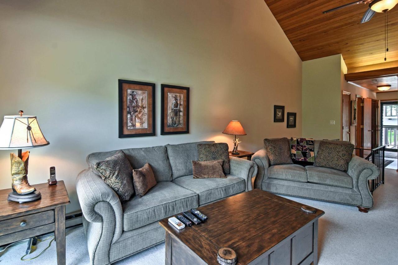 Beech Mountain Condo With Balcony, Walk To Resort! 외부 사진