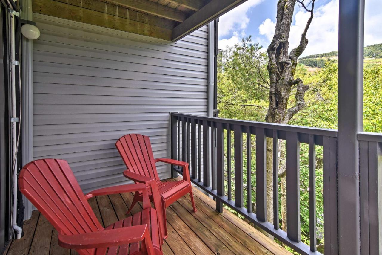 Beech Mountain Condo With Balcony, Walk To Resort! 외부 사진