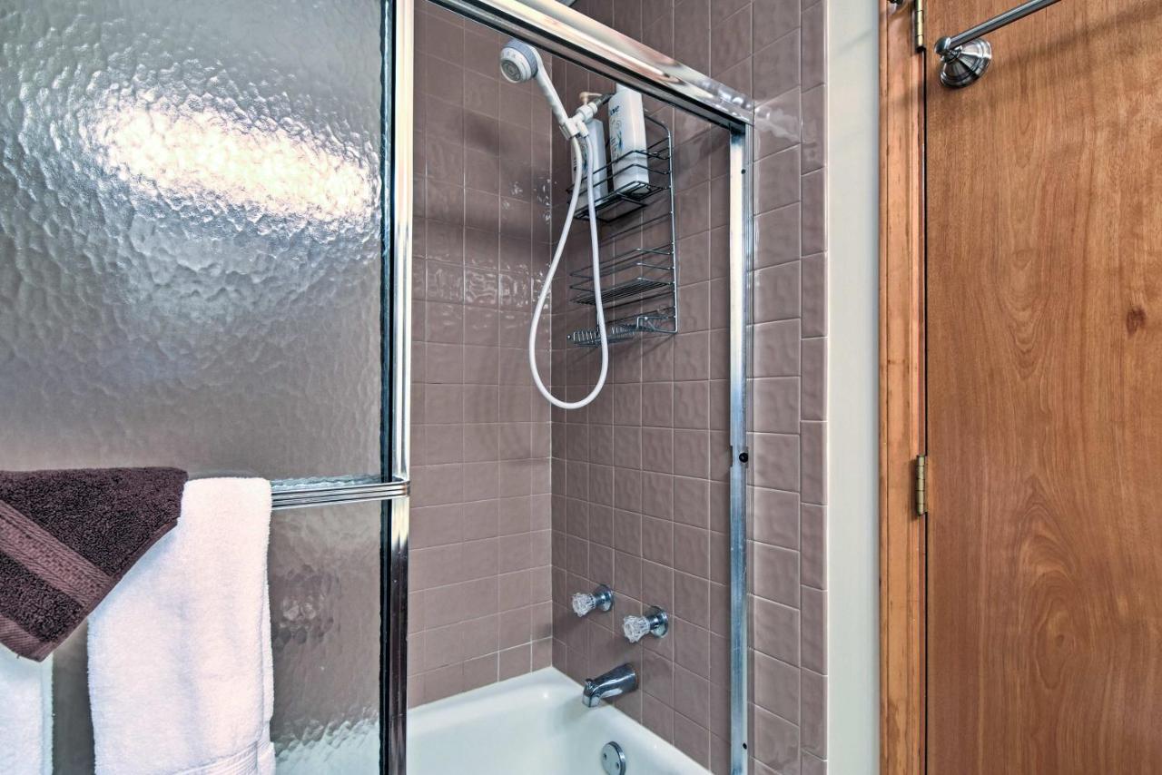 Beech Mountain Condo With Balcony, Walk To Resort! 외부 사진